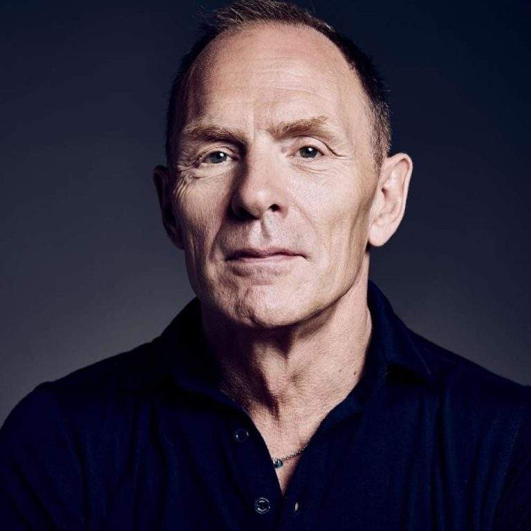 Wie is Ted Brandsen?